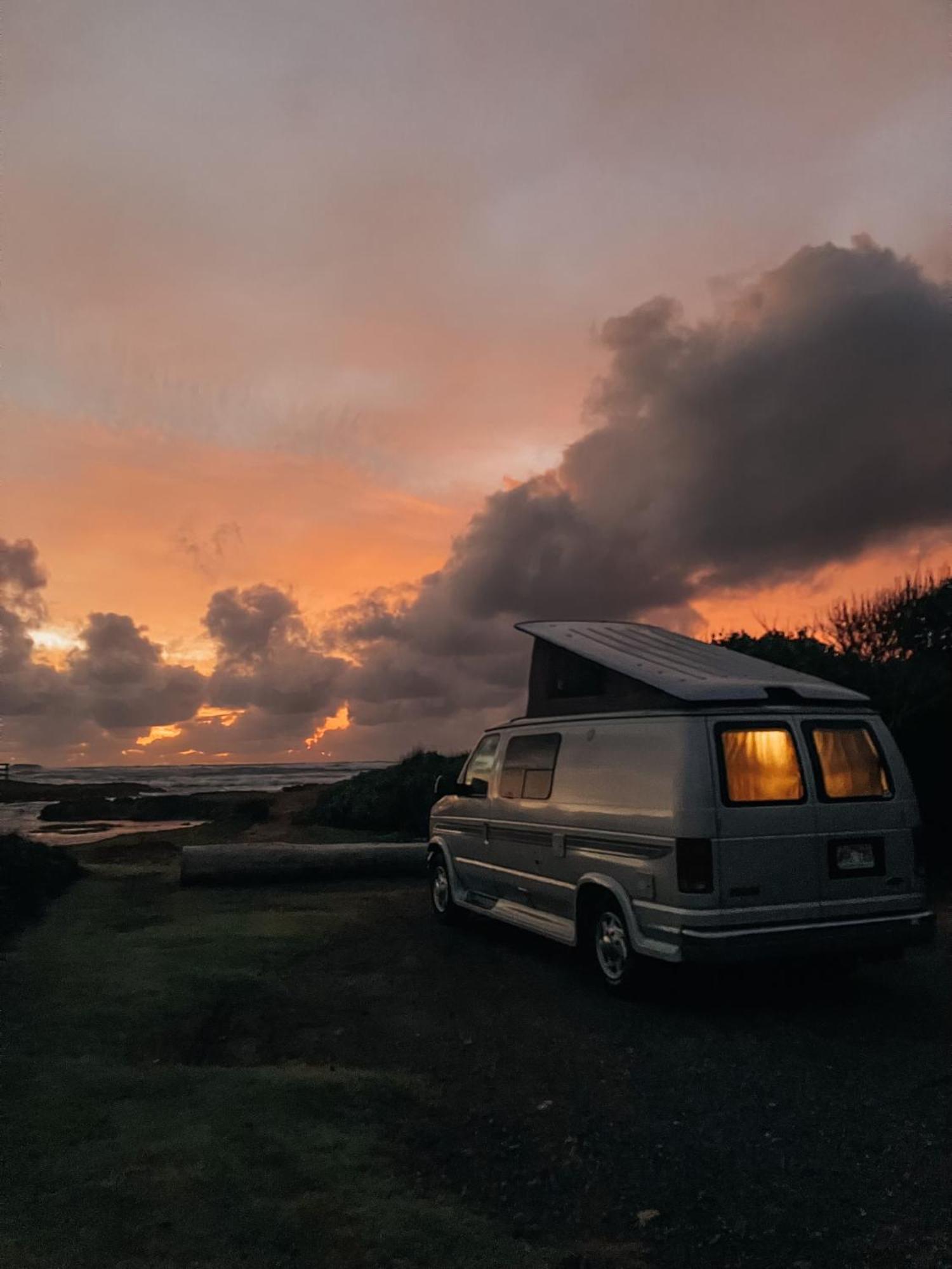 Oahu Camper Adventures Otel Kailua Dış mekan fotoğraf